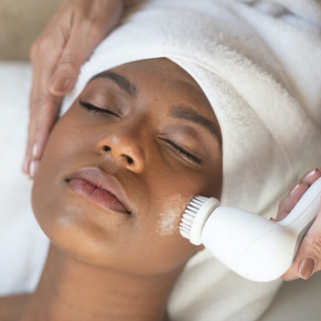 Rejuvenating facial